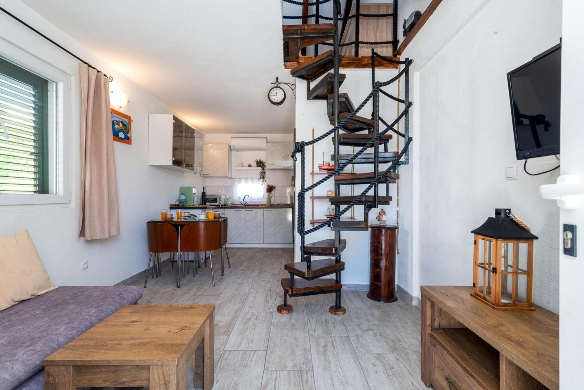 Studio Apartment Dona Trogir Exterior photo